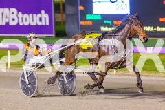 2025_PACEPIX_GP02092025_RACE6_HillviewBondi_WIN_WEB-7