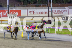 2026_PACEPIX_GP02012026_RACE6_MissKNowall_WIN_WEB-8