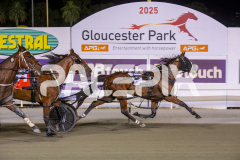 Our-Seraphina_13-12-2025_WIN_Glouester-Park_6__07