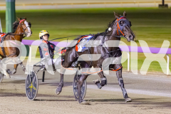 2025_PACEPIX_GP17102025_Race6_PennyBlack_WIN_WEB-10
