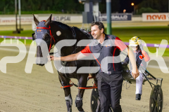 2025_PACEPIX_GP17102025_Race6_PennyBlack_WIN_WEB-19