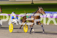 2025_PACEPIX_GP19092025_Race6_SweetPins_WIN_WEB-13