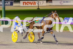 2025_PACEPIX_GP19092025_Race6_SweetPins_WIN_WEB-18