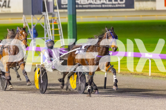 2025_PACEPIX_GP19082025_RACE6_TartanRobyn_WIN_WEB-5
