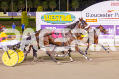 2025_PACEPIX_GP22042025_Race6_TellItinHeaven_WIN_WEB-7