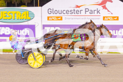 2025_PACEPIX_GP03062025_RACE6_Twoheartonediamond_WIN_WEB-8