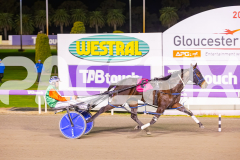 2025_PACEPIX_GP11072025_Race7_CopyCatQueen_WIN_WEB-6