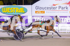 2025_PACEPIX_GP25112025_Race7_Curadh_WIN_WEB-14