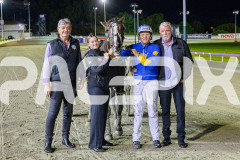 RACE 7 - Hale Saint Louie