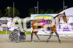 2025_PACEPIX_GP14112025_RACE7_LittleDarling_WIN_WEB-15