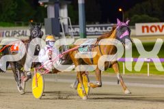 2025_Pacepix_GP30092025_RACE7_Luvaflair_WIN_WEB-3