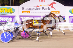 2025_PACEPIX_GP07102025_RACE7_TheFinalOffer_WIN_WEB-9
