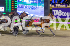 2026_PACEPIX_GP12062026_RACE8_Blitzar_WIN_WEB-10