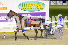 2025_PACEPIX_GP29082025_RACE8_BrickiesDream_WIN_WEB-21