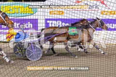 2026_PACEPIX_GP08092026_RACE8_BullSharkBetty_WIN_WEB-6