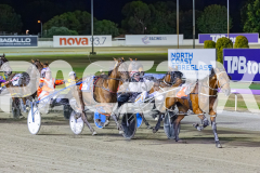 2025_PACEPIX_GP05122025_RACE8_BurghleyShard_WIN_WEB-5