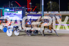 2025_PACEPIX_GP05122025_RACE8_BurghleyShard_WIN_WEB-6