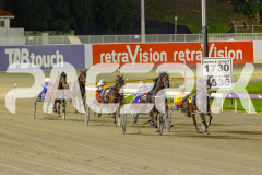2025_PACEPIX_GP27052025_RACE8_DiamondBay_WIN_WEB-1