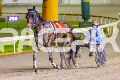 2025_Pacepix_GP31132025_Race8_JoltedCharm_WIN_WEB-14