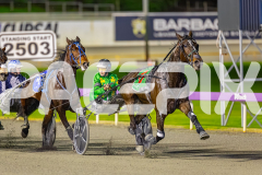 2025_PACEPIX_GP11072025_Race8_Luvaflair_WIN_WEB-4