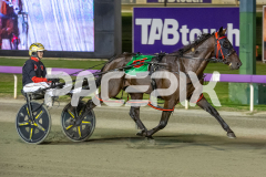 Luvbite_03-04-2026_WIN_Gloucester-Park_8__08
