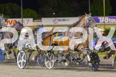 2025_PACEPIX_GP24102025_Race8_OverlyExcited_WIN_WEB-3