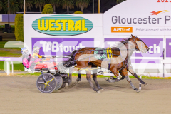 RACE 8 - Poppyonthebeach