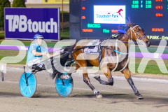 2025_PACEPIX_GP28102025_Race8_Quiggley_WIN_WEB-13