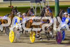 2025_PACEPIX_GP03102025_RACE8_Raklou_WIN_WEB-1