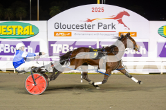 2025_PACEPIX_GP18062025_RACE8_SHEZA-SASSY-LASSY_WIN_WEB-6