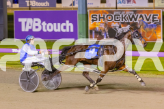 2025_PACEPIX_GP16092025_Race8_SomethingCertain_WIN_WEB-11