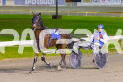 2025_PACEPIX_GP16092025_Race8_SomethingCertain_WIN_WEB-15