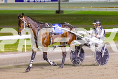 2025_PACEPIX_GP14102025_Race8_StrikingADeal_WIN_WEB-14