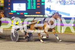 2025_PACEPIX_GP19092025_Race8_TakeAHike_WIN_WEB-7