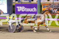 2025_PACEPIX_GP19092025_Race8_TakeAHike_WIN_WEB-8
