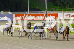 2025_PACEPIX_GP09092025_Race8_TheUltimateBeach_WIN_WEB-2