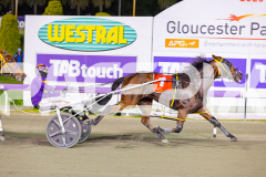 2026_PACEPIX_GP18042026_RACE8_WakeUpGeoff_WIN_WEB-16