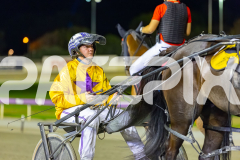 RACE 8 -