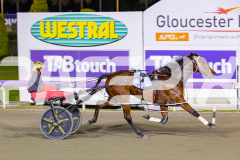 2026_PACEPIX_GP08052026_Race9_Beetastic_WIN_WEB-10