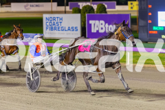 2025_PACEPIX_GP29082025_RACE9_LionQueen_WIN_WEB-3