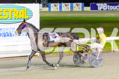 2025_PACEPIX_GP24102025_Race9_MaximumRock_WIN_WEB-11