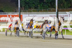 2025_PACEPIX_GP25112025_Race9_Shimmering_WIN_WEB-2